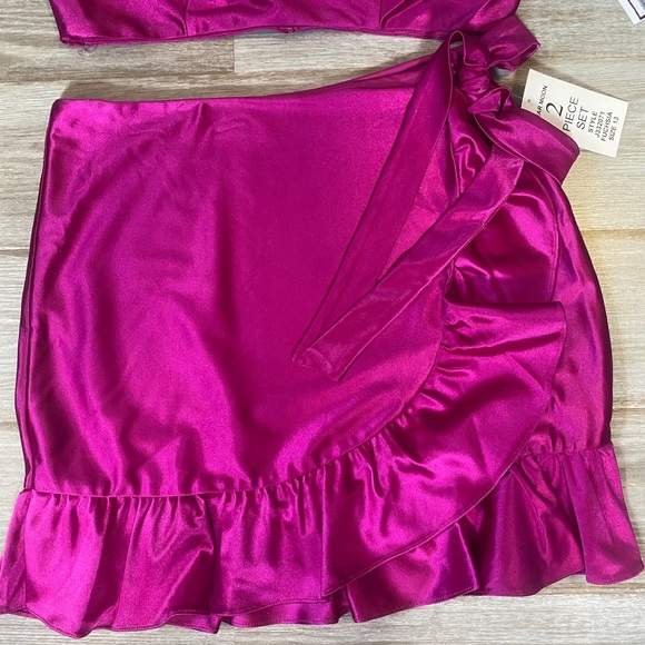 NWT 2 Piece Set “Crop top & Skirt” Dear Moon - Picture 2 of 8